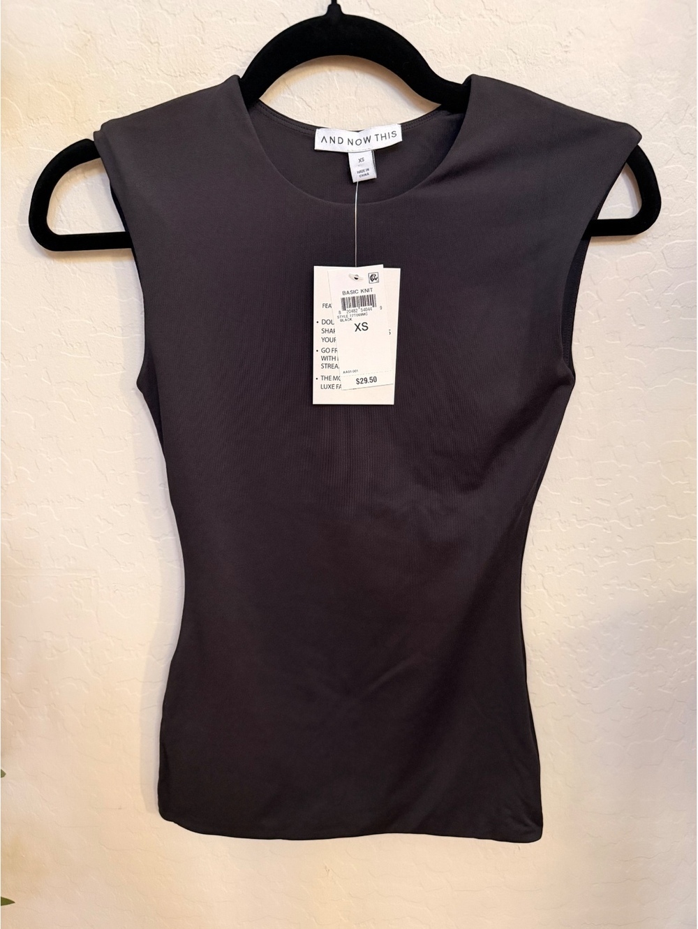 Black slimming tank top - Picture 2 of 5